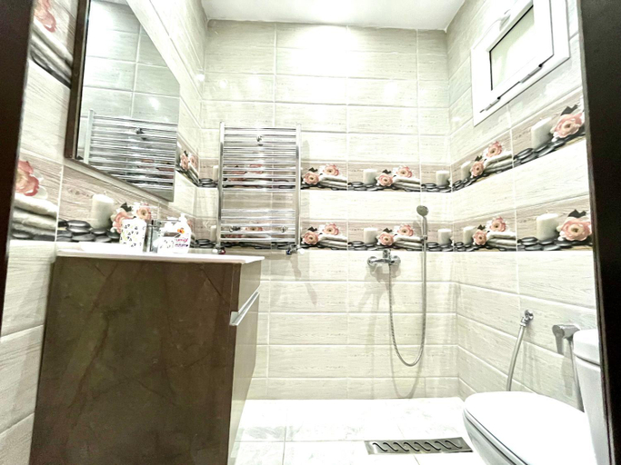 Bathroom 2, Dar eJar دار إيجار, Kelibia