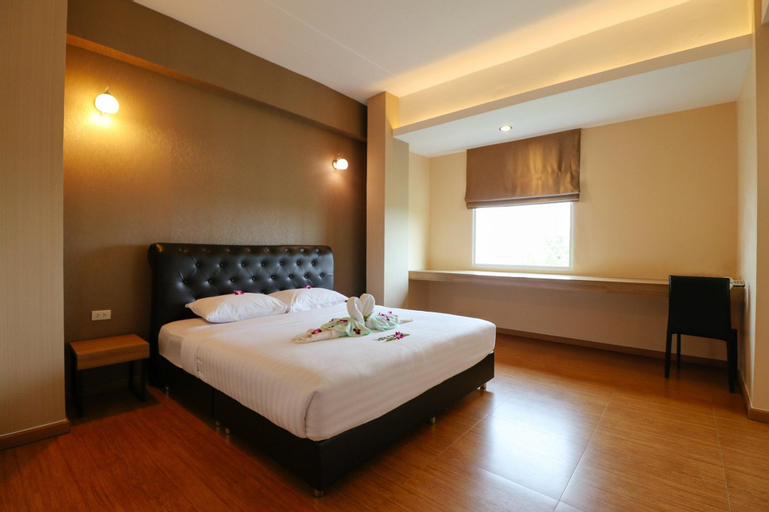 Bedroom 5, Tripletrees, Lam Luk Ka