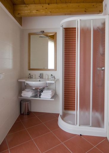Bathroom 4, Hotel Concordia, Como