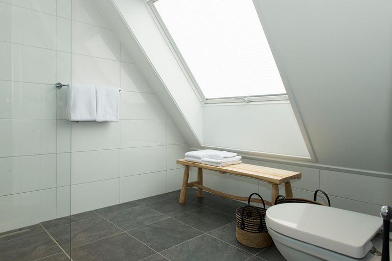 Bathroom 3, Hotel Bru, Schouwen-Duiveland