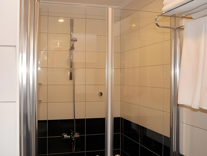 Bathroom 3, Seraglio Hotel & Suites, Fatih