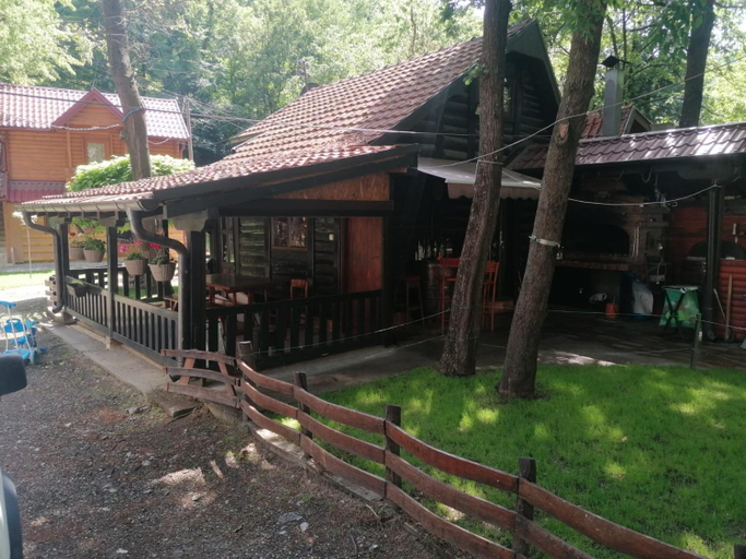 Others 3, Vikendica Matovic Ovcar Banja, Čačak
