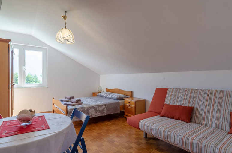Others 4, apartmani stefan, Orebić