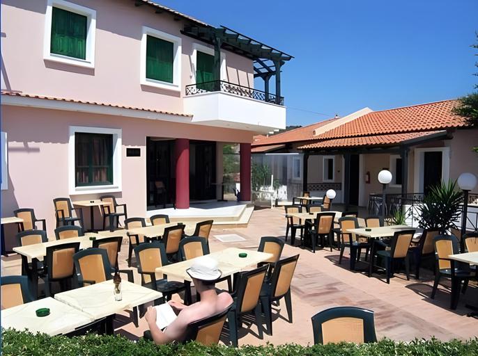 Food & Drinks 5, Sun Village, North Aegean