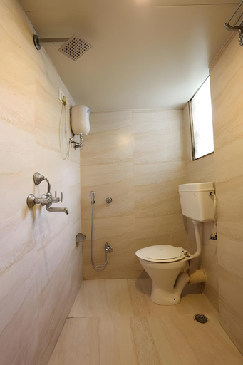 Bathroom, Hotel Dream inn, Mumbai Suburban