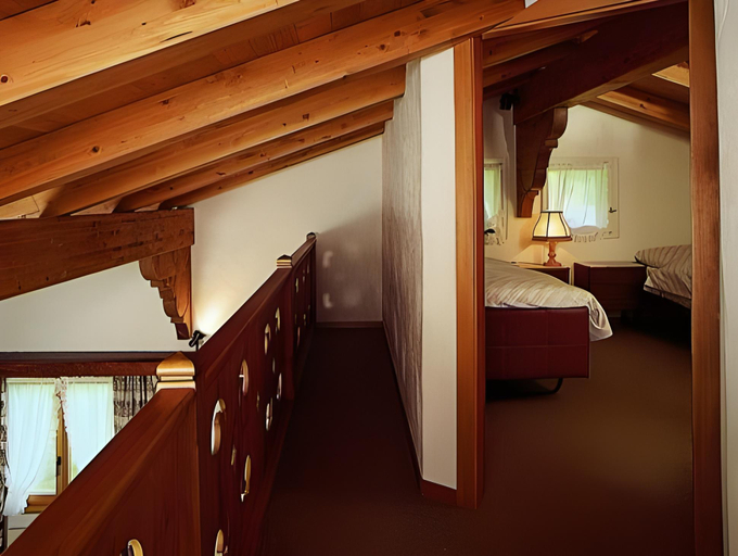 Bedroom 2, Hotel Alphorn, Saanen