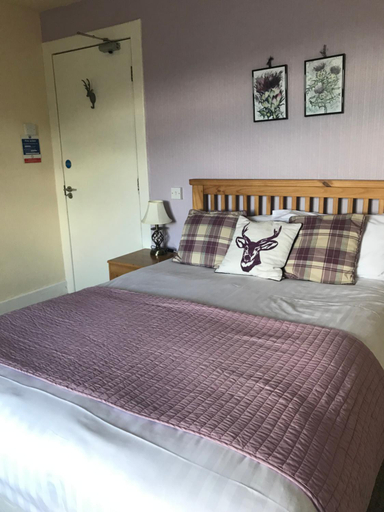 Bedroom 2, Foyers Roost, Highland