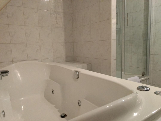 Bathroom 3, B&B-Hotel de Joremeinshoeve, Loon op Zand