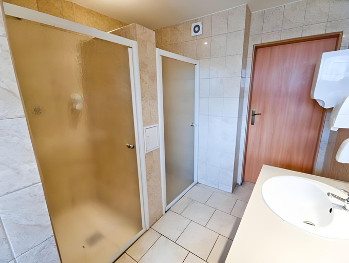 Bathroom 2, Hostel Malinowski City, Gliwice