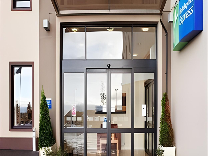 Holiday Inn Express ANTRIM - M2, JCT.1, Newry, Mourne and Down