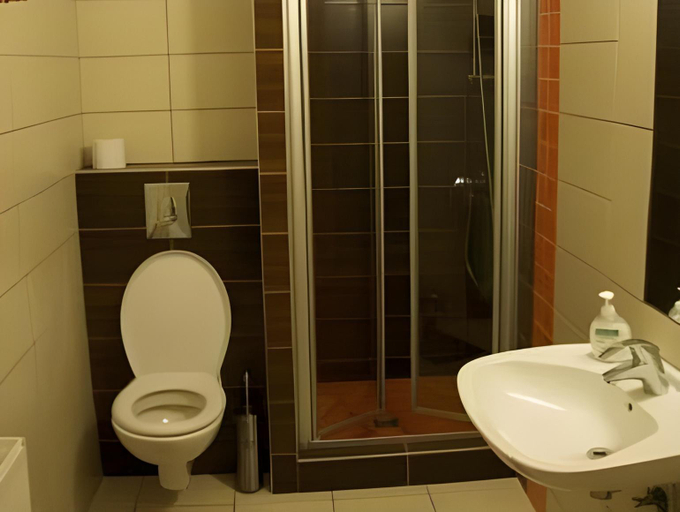 Bathroom 3, Inter hostel Liberec, Liberec