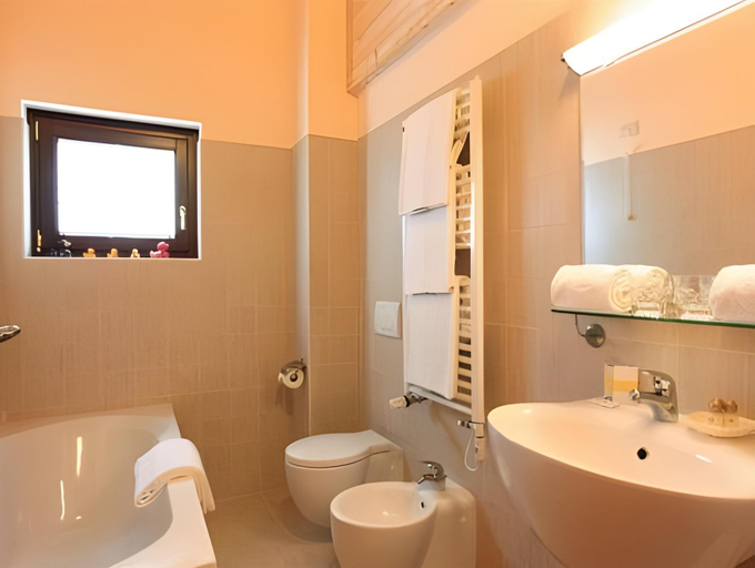 Bathroom 4, Apartment Torri di Seefeld, Innsbruck Land