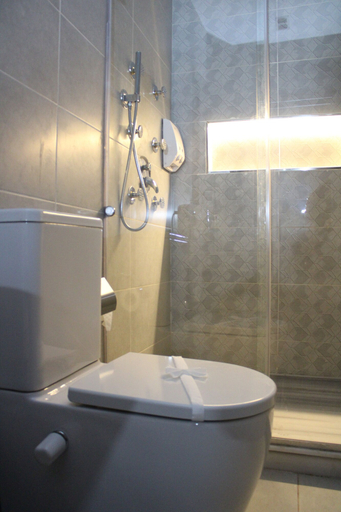 Bathroom 4, Elite Hotel, Qasr an-Nil