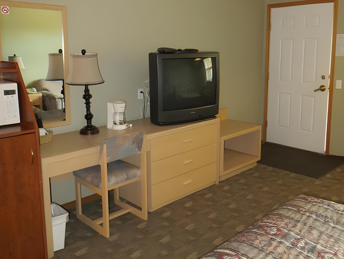 Others 5, Bow River Inn, Division No. 6