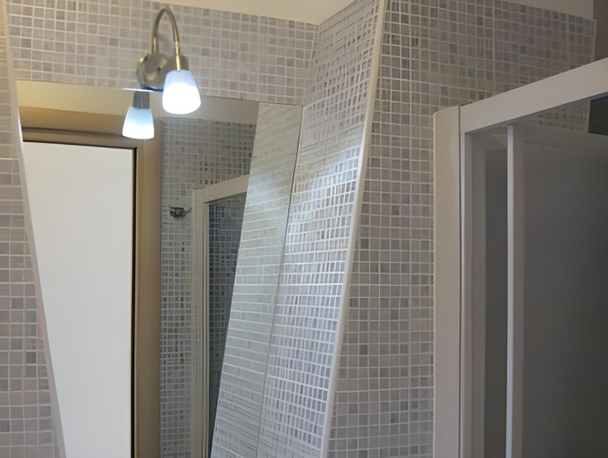 Bathroom 5, Hotel Poetto, Cagliari