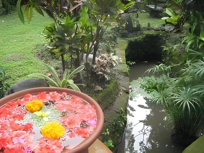 Others 3, In Da Lodge, Gianyar
