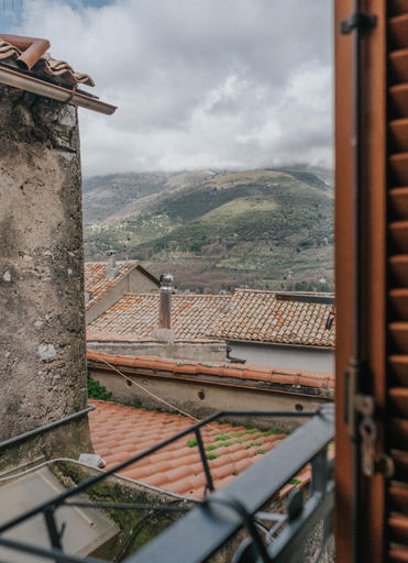 Others 5, A Casa di Marina, Latina