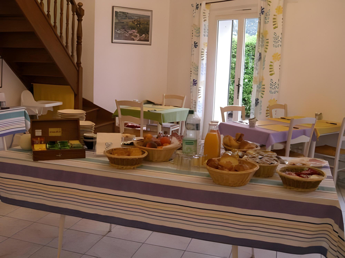 Food & Drinks 4, Villa Hotel, Aube