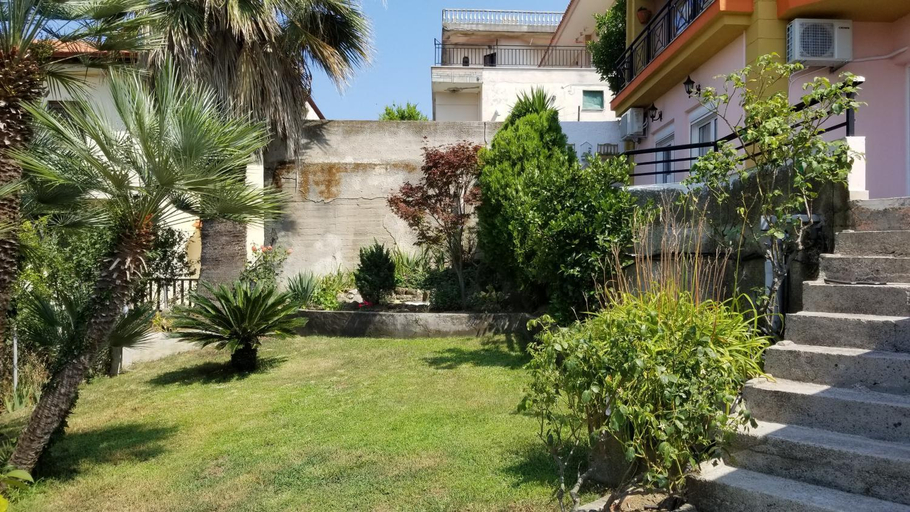 2, Michael's Apartment's, Central Macedonia