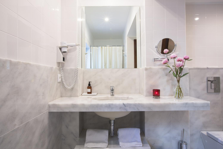 Bathroom 4