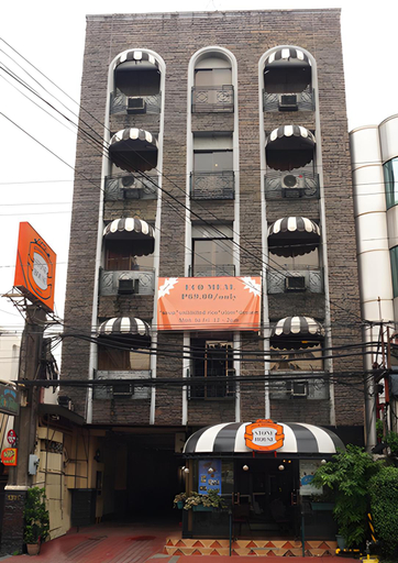 Stone house Hotel Quezon City, Quezon City