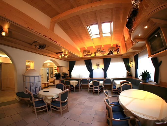 Public Area 2, Hotel Chalet Alaska, Trento