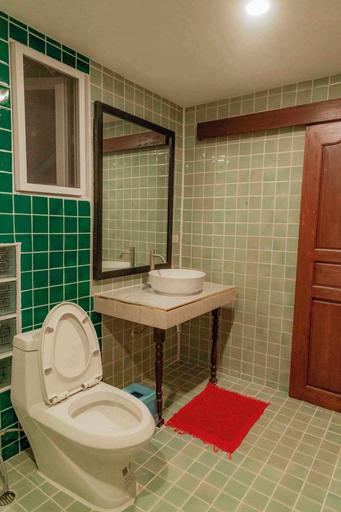 Bathroom 3, Baan Khlong Mae Kha, Muang Chiang Mai