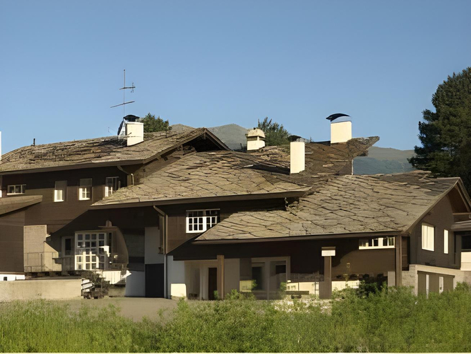 Others 4, Hotel Village, Aosta