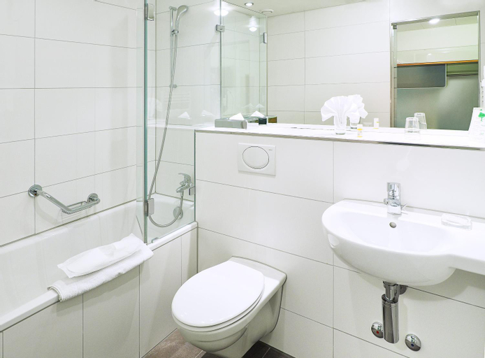Bathroom 4