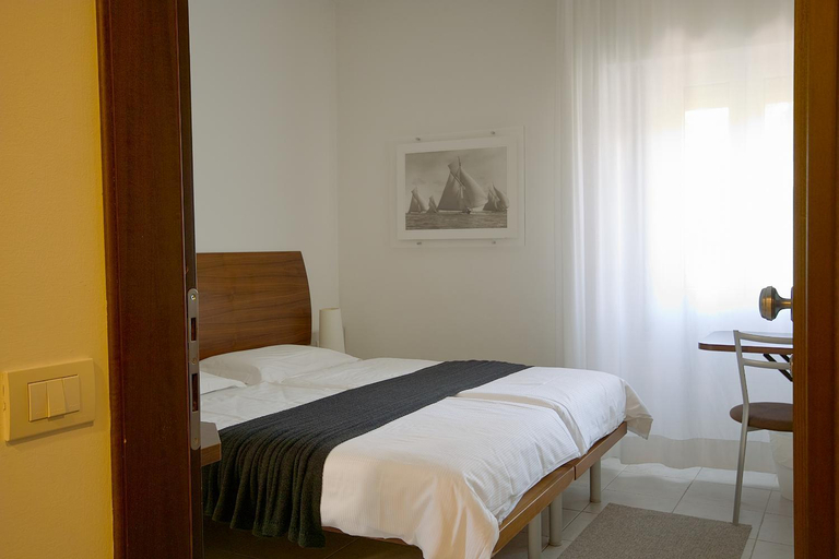 Bedroom 12