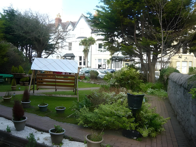 Others 4, Craig-Ard Hotel, Conwy