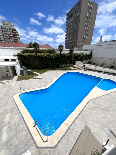 Others 3, Hotel Peninsula, n.a351
