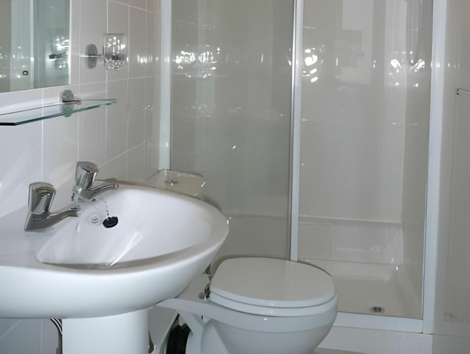 Bathroom 3, The Bahamas, Torbay
