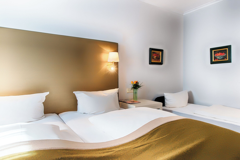 Bedroom 4, Hotel SchreiberHof, München