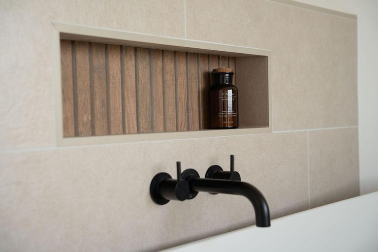 Bathroom 2, Lulla Lodge, Cornwall