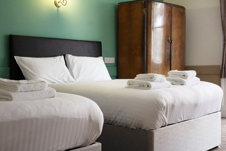 Bedroom 2, The Talbot Hotel, Dudley