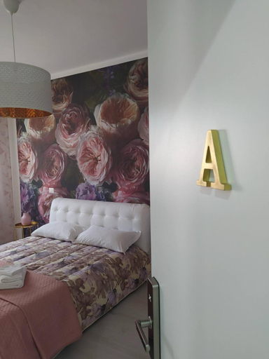 Others 5, B&B Potenza IT, Potenza