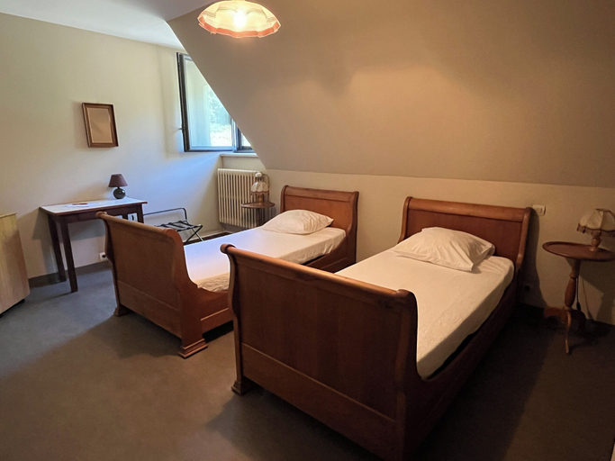 Bedroom 3, Auberge du Pont de Lanau, Cantal