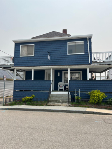 Nautical Beach Apartments, Rockingham