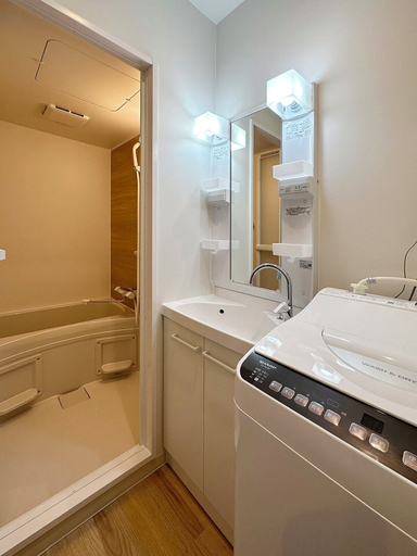 Bathroom 4, Hiroshima Hotel, Hiroshima