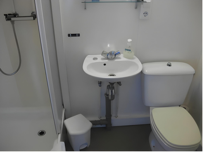 Bathroom 4, Guesthouse Svartiskógur Egilsstaðir, Norður-Hérað
