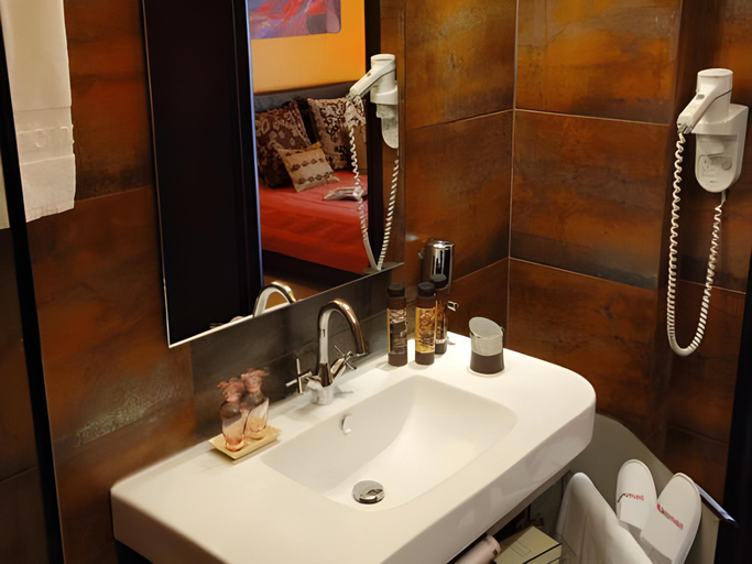 Bathroom 4, Olympic Fashion Hotels, Attica