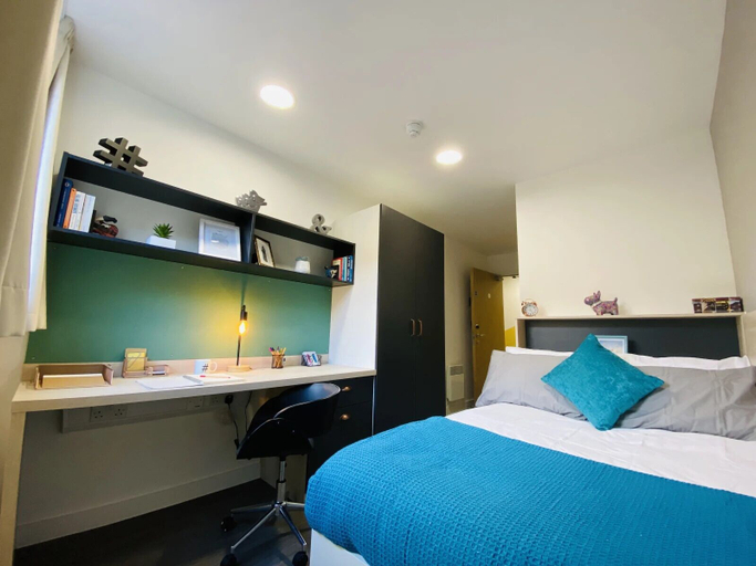 Bedroom 2, Mannequin House, London