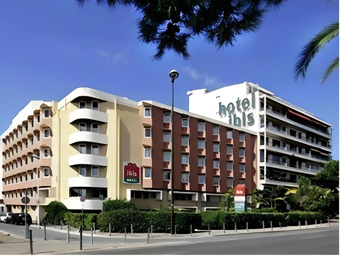 Exterior & Views 2, ibis Nice Aéroport Promenade des Anglais, Alpes-Maritimes