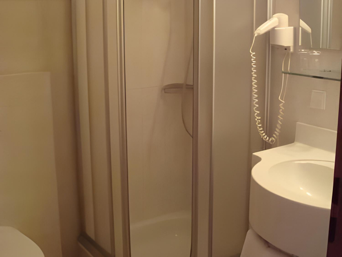 Bathroom 3, Hotel Ganslhof, Salzburg