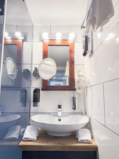 Bathroom 5, Landhotel Engel & Kreuz, Rastatt