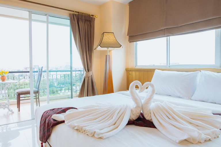 Bedroom 12