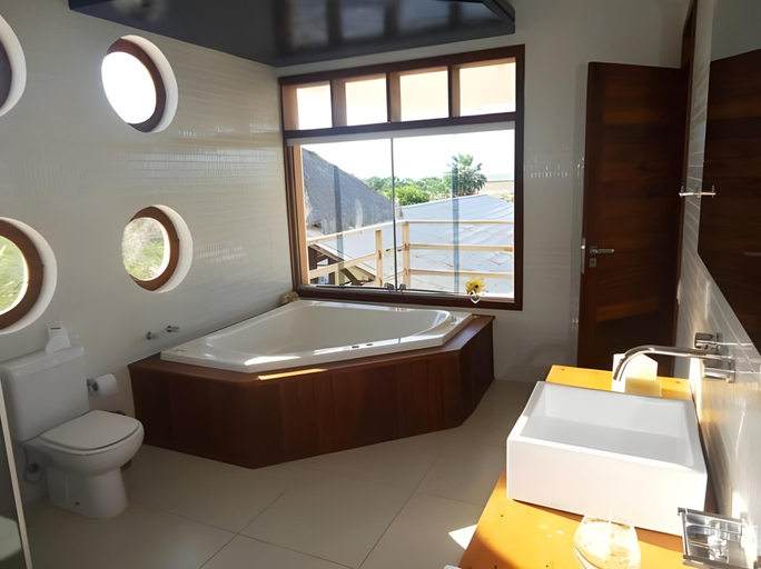 Bathroom 2, Refugios Parajuru, Beberibe