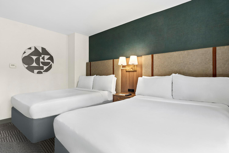 Bedroom 12