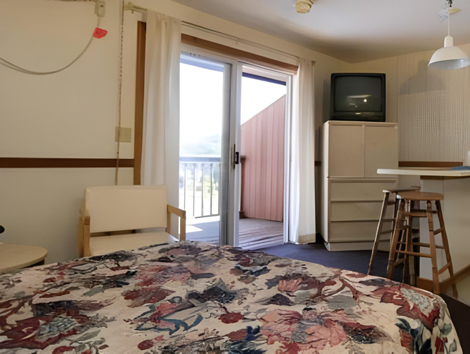 Bedroom 2, Sea Drift Motel, York